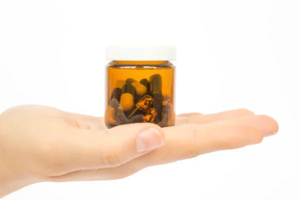 Uso Racional de Medicamentos: Os Perigos da Automedicação