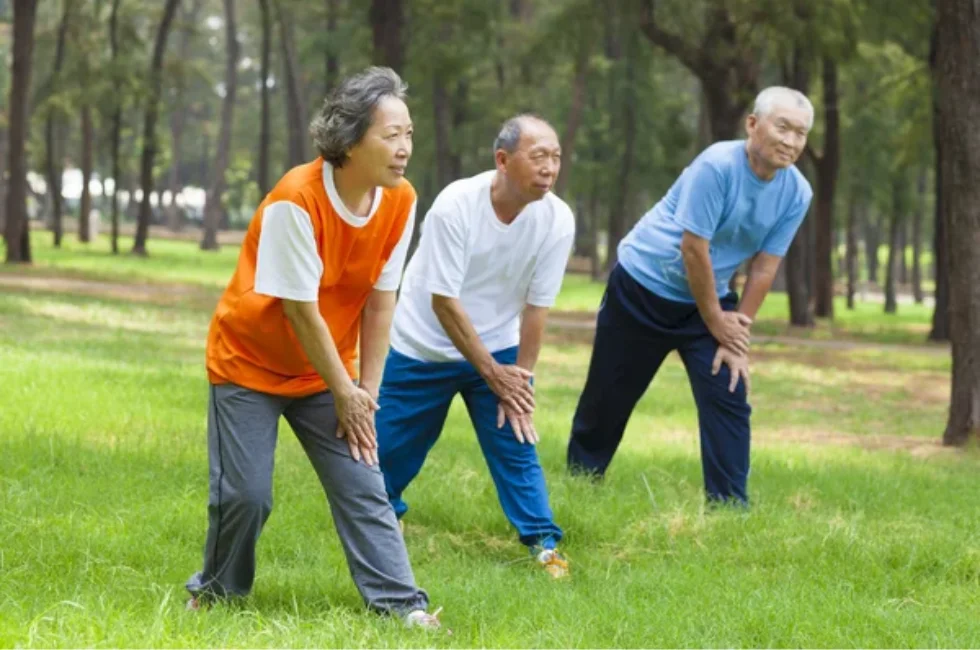 Exercício Físico e Prevenção do Alzheimer: Como o Movimento Protege Sua Mente