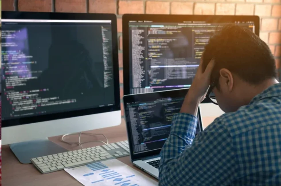 Burnout na Era Digital: Como a Pressão por Validação Online Leva ao Esgotamento Mental