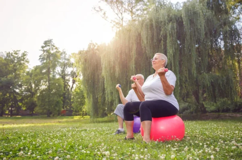 Exercício Físico e Prevenção do Alzheimer: Como o Movimento Protege Sua Mente