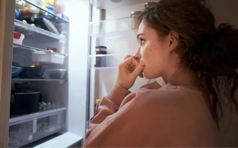 Como Lidar com a Fome Emocional: 3 Estratégias Simples